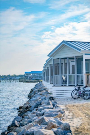Blufin Bungalows & Marina